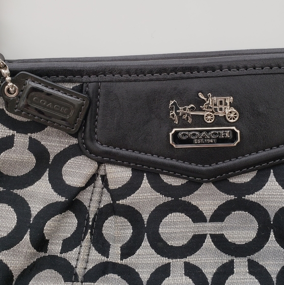 Coach Madison Wristlet - Picture 2 of 5